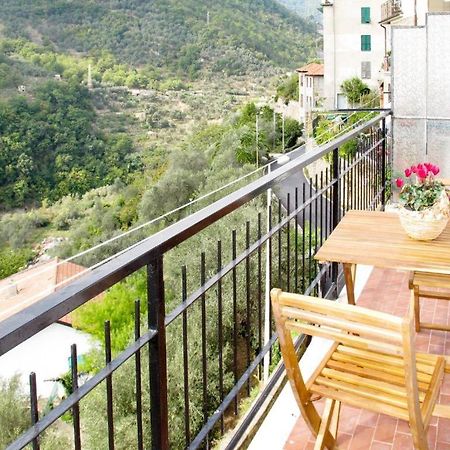 I Cognati Apartment Montalto Ligure Luaran gambar